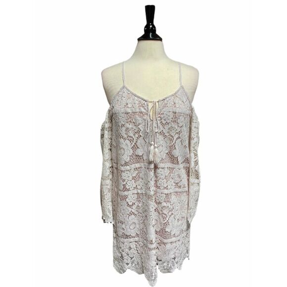 Xhilaration Blush Lace Cold Shoulder Dress Size Small - Picture 1 of 6